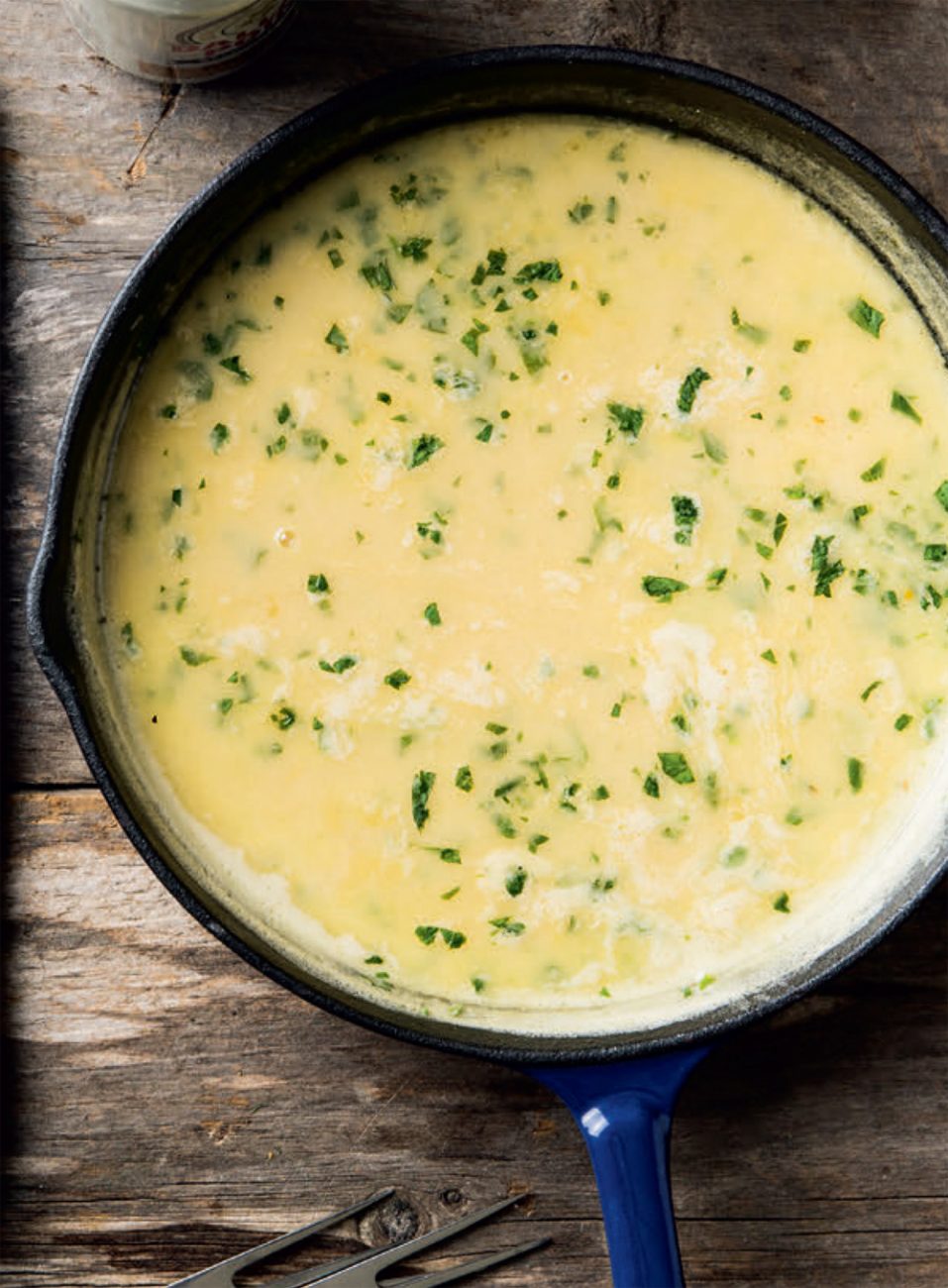 Cheesy fondue with beer recipe