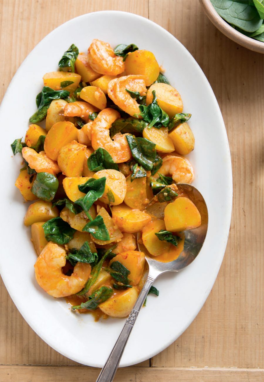 Saffron shrimp with potatoes & spinach recipe