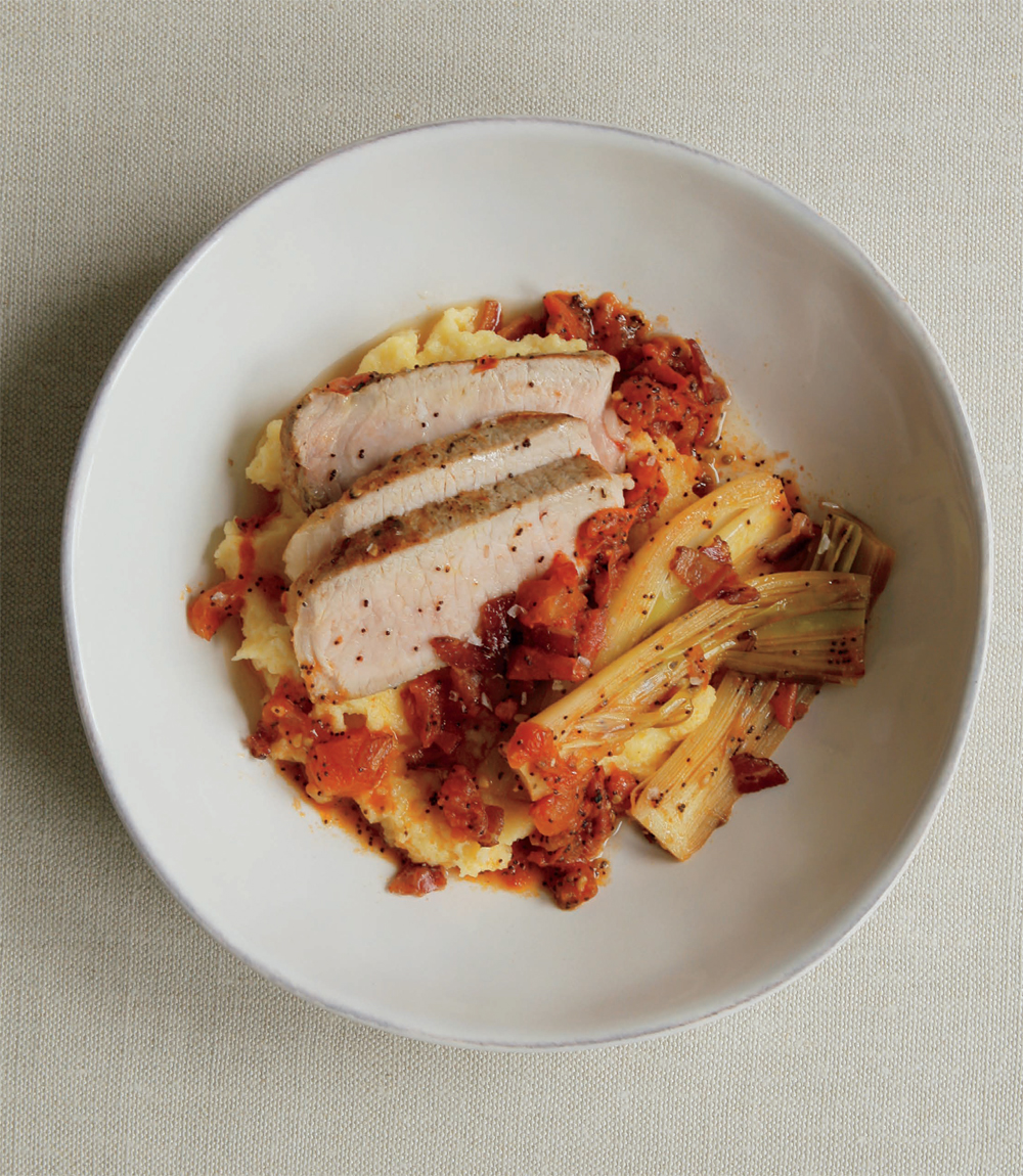 Braised chops with tomatoes and leeks recipe