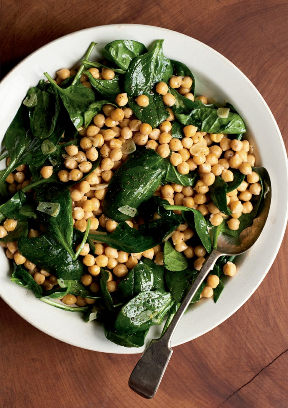 Chickpeas with garlic oil and spinach recipe