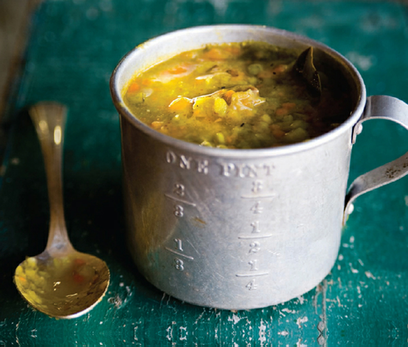 Pea soup with leeks recipe