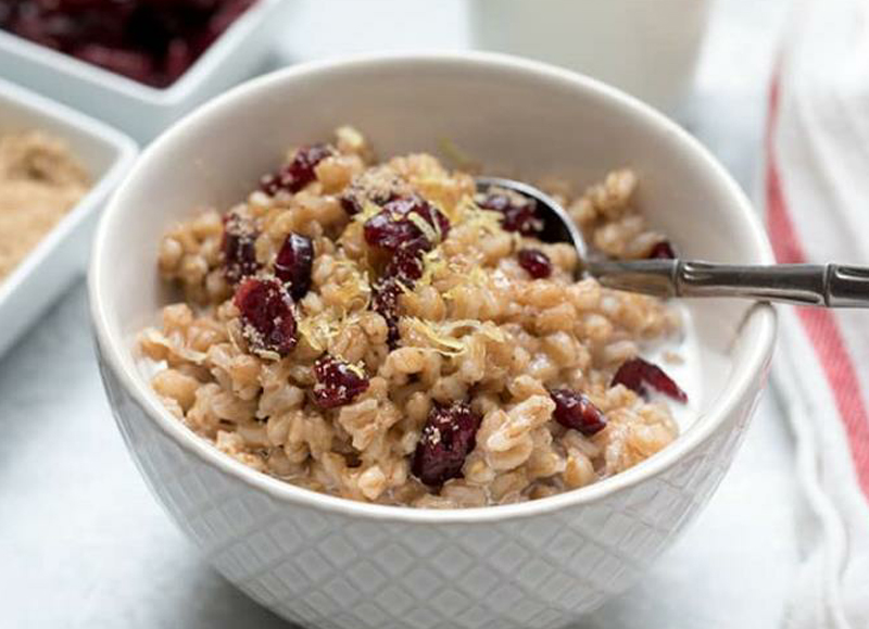 Pressure pot cranberry-lemon farro breakfast recipe