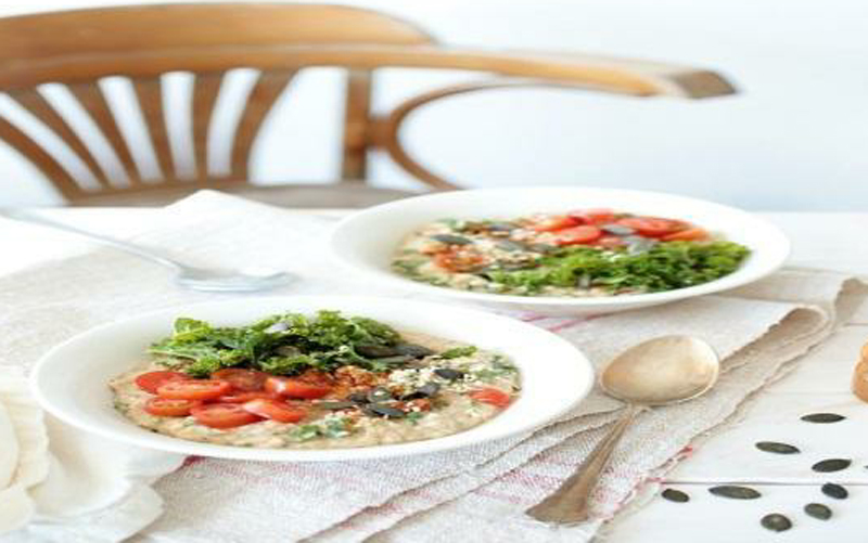 Red pesto and kale porridge recipe