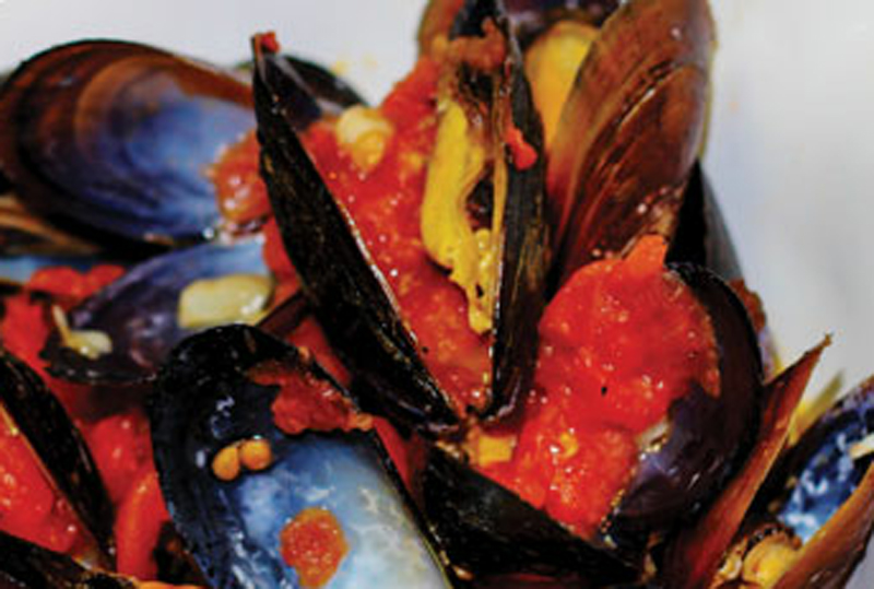 Spicy mussels in marinara sauce recipe