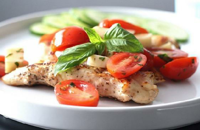 Chicken caprese salad recipe