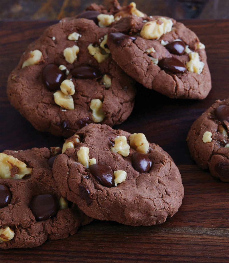 Chocolate-chocolate chip walnut cookies recipe
