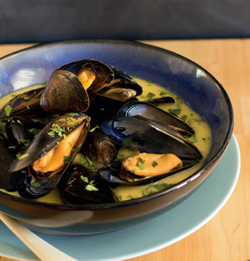 Steamed mussels with garlic potato puree recipe