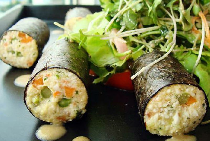Almond sushi in broccoli sprouts salad recipe
