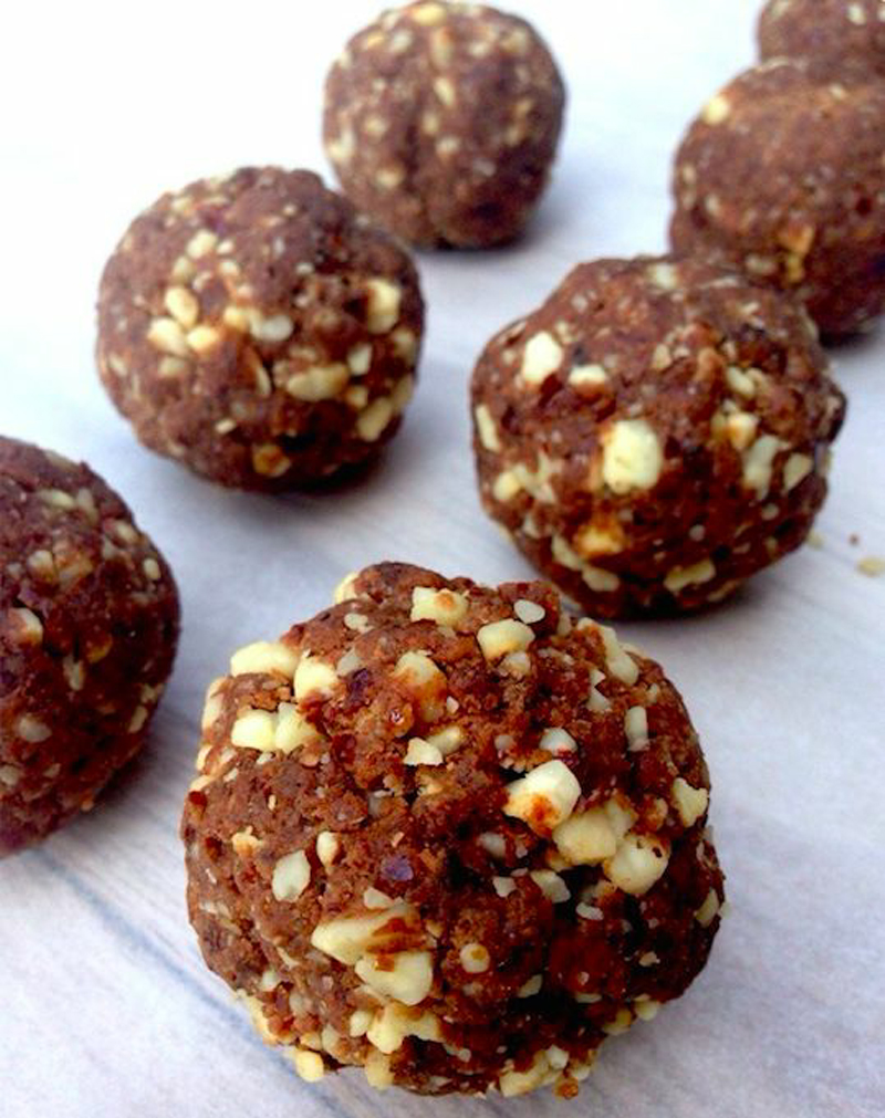 Paleo hazelnut balls recipe