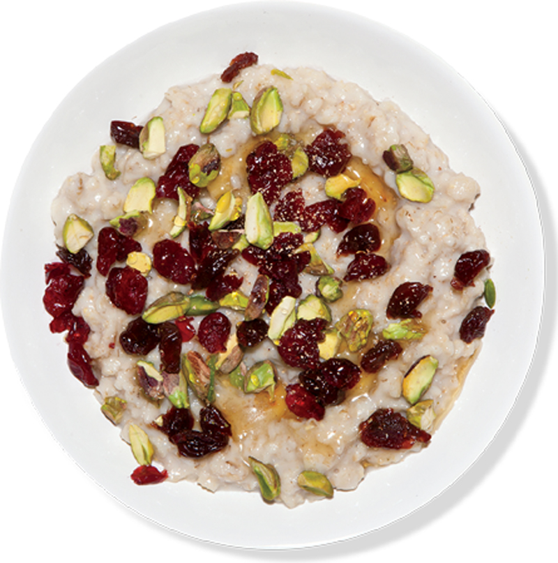Oatmeal with dried fruit and pistachios recipe