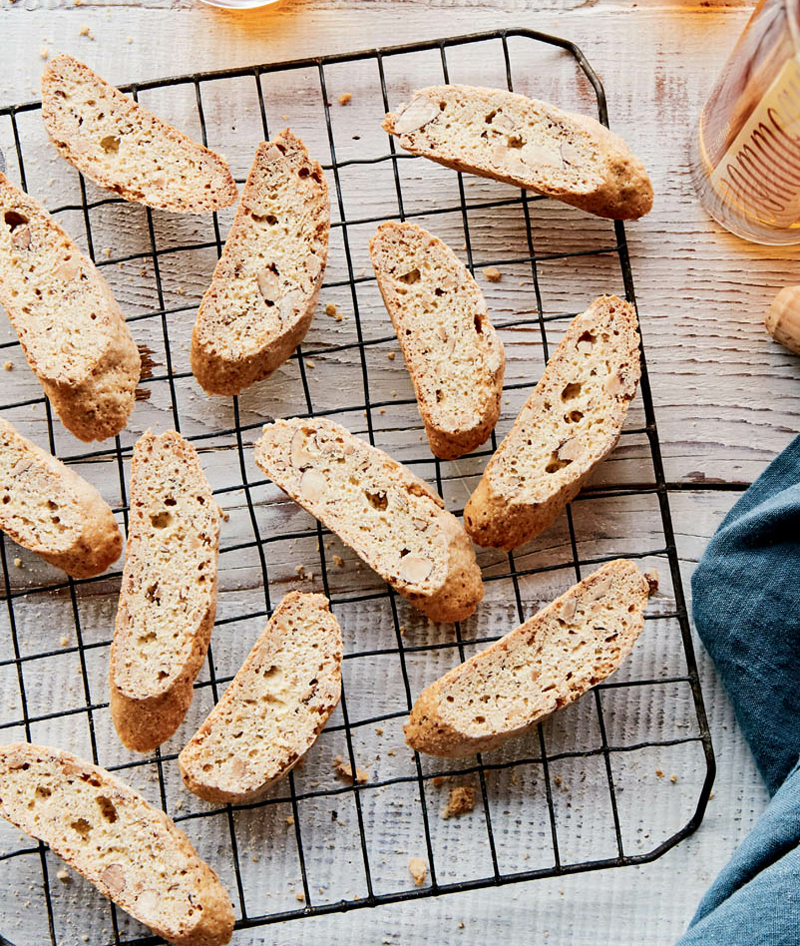 Almond biscotti with pommeau recipe