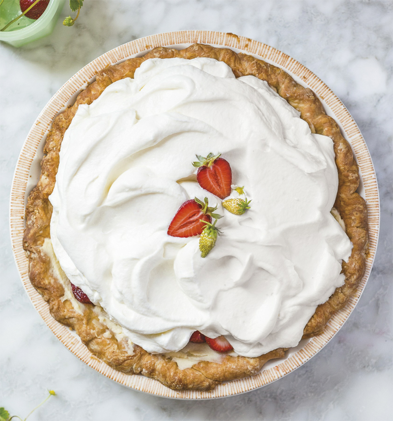 Honey-glazed strawberry pie recipe