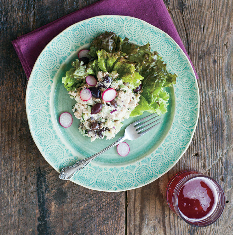 Salmon salad with olives and cucumber recipe