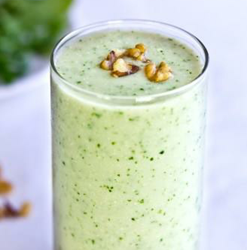 Satisfying arugula-pear smoothie recipe