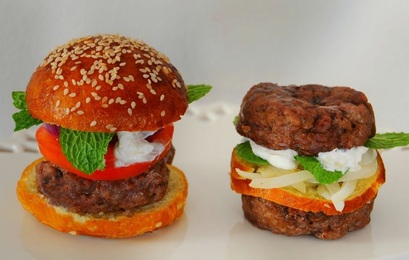 Sweet potato burgers with garlic cream recipe