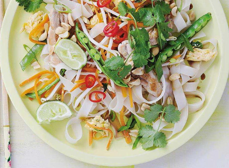 Pad Thai with chicken recipe