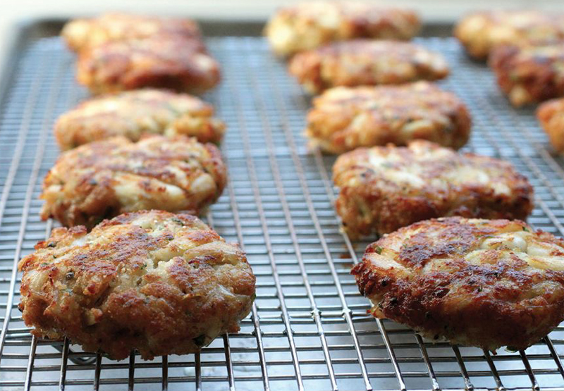 Crab cakes with mustard seeds and parsnips recipe