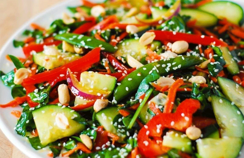 Bell pepper and peanut salad recipe