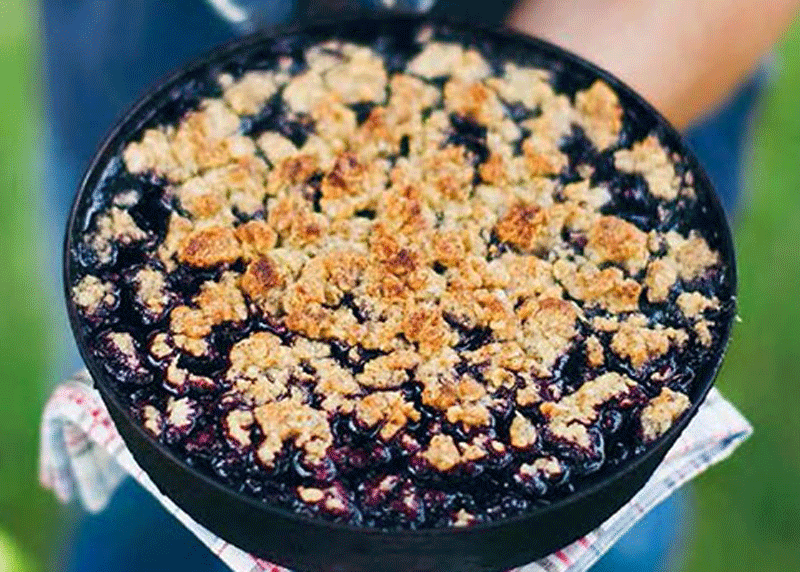 Blueberry crumble with poppy seeds recipe