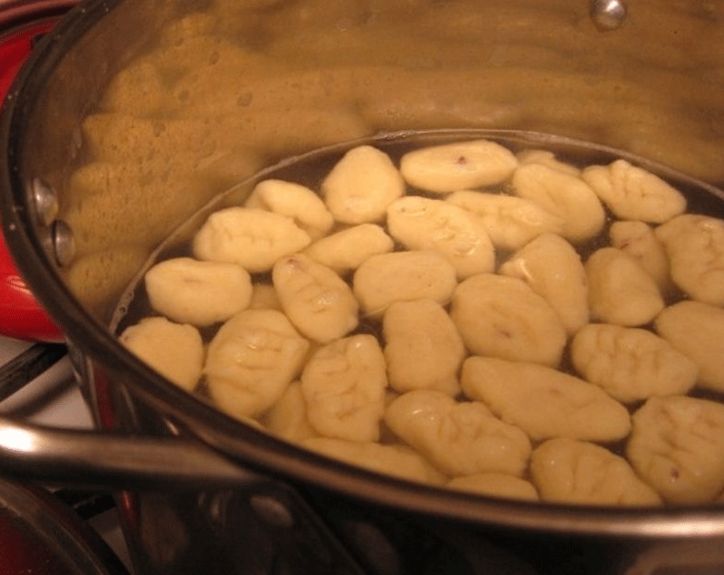 One pot gnocchi with turkey and beans recipe